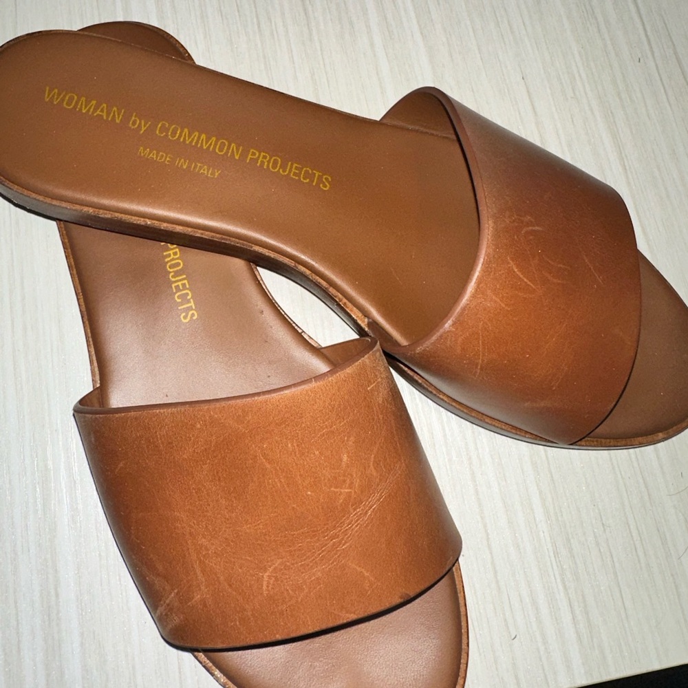 WOMAN BY COMMON PROJECTS LEATHER SLIDES
